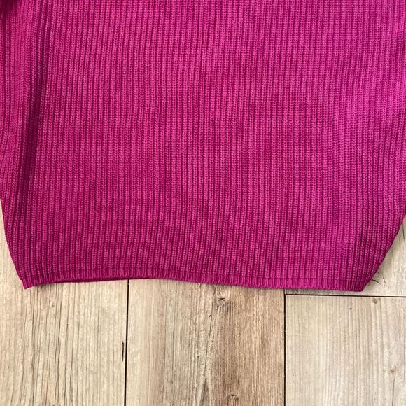 Vintage Carriage Court Oversized Fuchsia Sweater Large - Picture 4 of 7